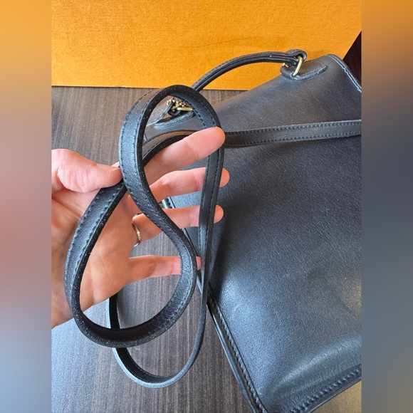 Vintage【COACH】 STATION Black Leather Willis Shoulder Crossbody Bag - Picture 8 of 12